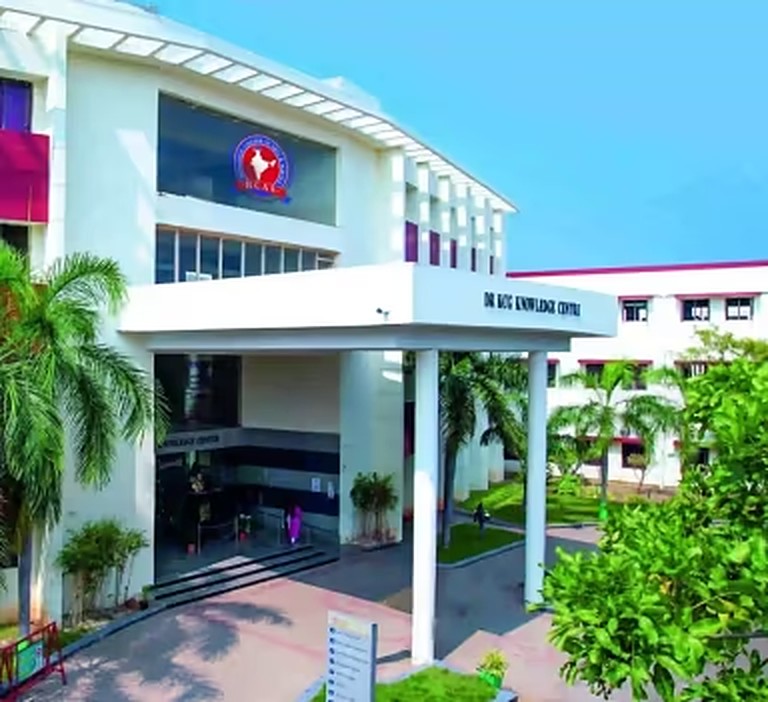 Hindustan College of Arts & Science campus
